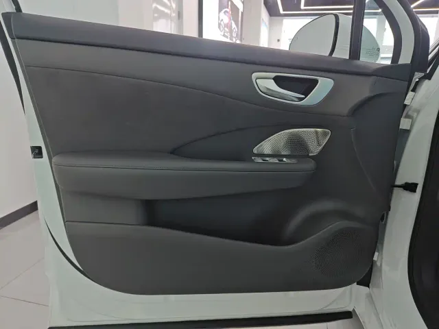 Shangjie SUV — Фото автомобиля 24