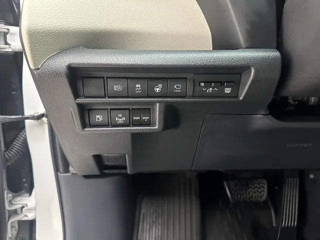 Toyota Sienna — Фото автомобиля 16
