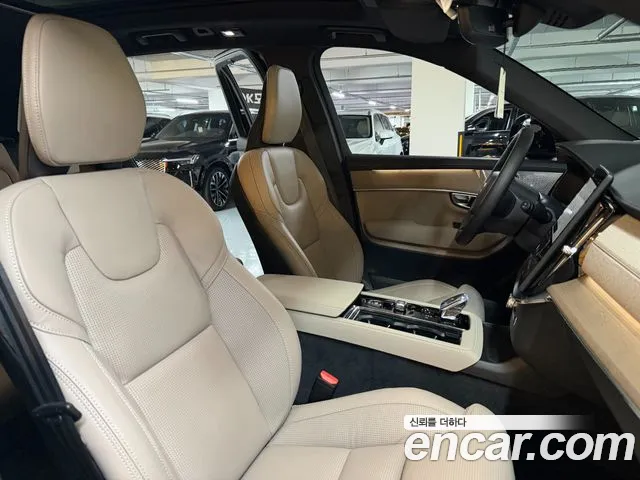 Volvo XC90 Generation 2 — Фото автомобиля 10
