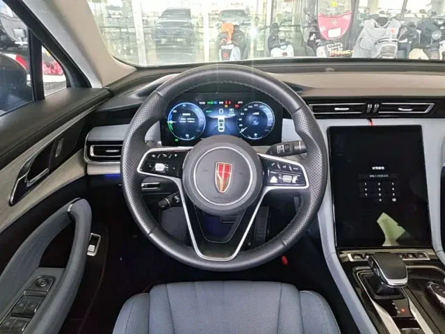 Hongqi H5 PHEV — Фото автомобиля 10