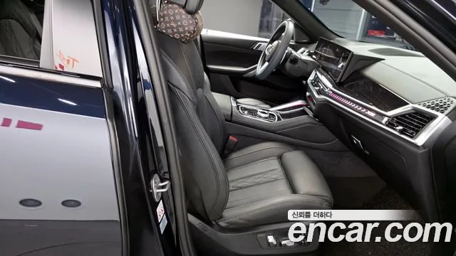 BMW X6 xDrive40i M Sport — Фото автомобиля 12