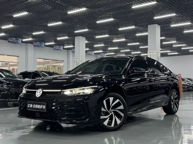 Фотография автомобиля — Volkswagen Passat