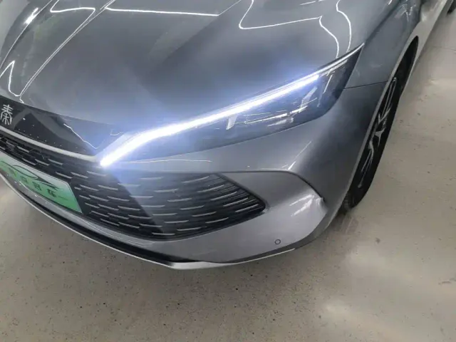 BYD Qin L — Фото автомобиля 17