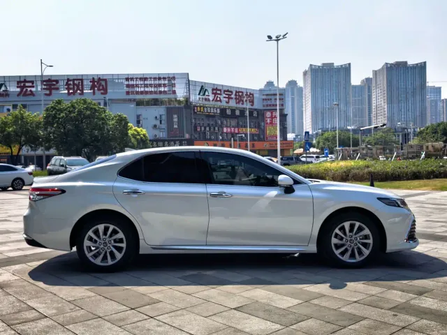 Toyota Camry — Фото автомобиля 5