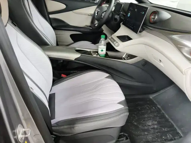 BYD Dolphin — Фото автомобиля 24