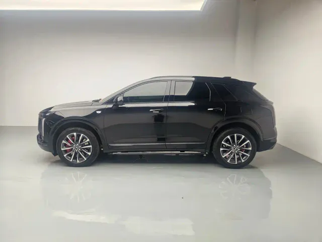 Cadillac XT5 — Фото автомобиля 3