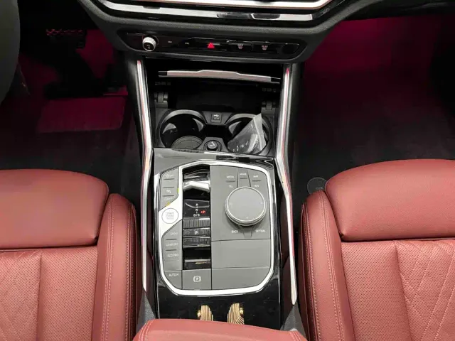 BMW 3 Series — Фото автомобиля 9
