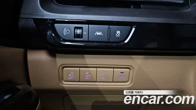 Kia Carnival Generation 4 — Фото автомобиля 27