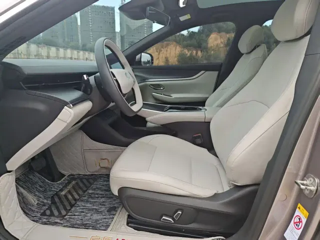 Changan Qiyuan A07 — Фото автомобиля 4