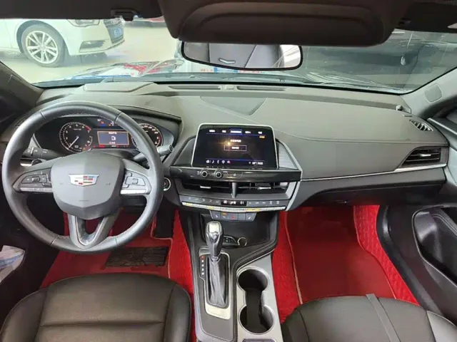 Cadillac CT4 — Фото автомобиля 9