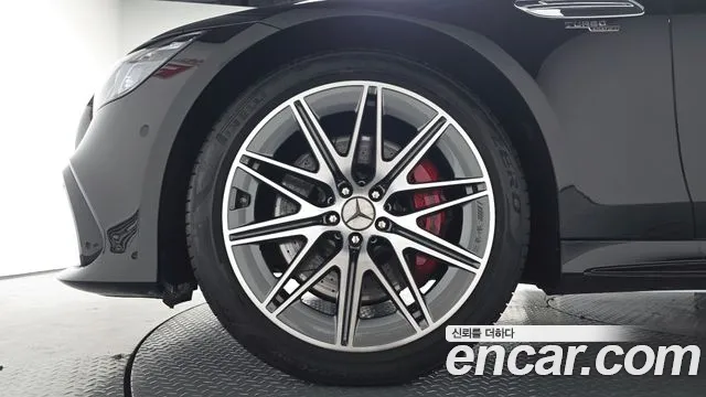 Mercedes-Benz AMG GT 4 двери 43 4MATIC+ — Фото автомобиля 3