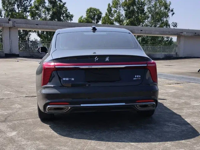 Hongqi H5 — Фото автомобиля 4