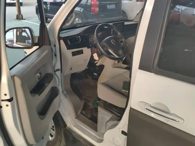 Jinbei New Hiace S — Фото автомобиля 15