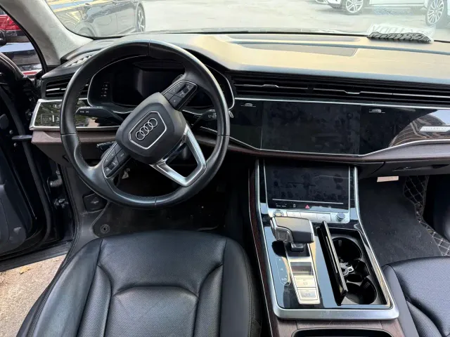 Audi Q7 — Фото автомобиля 27