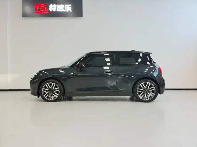 MINI Cooper — Фото автомобиля 3