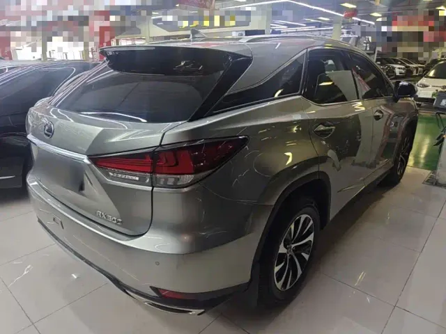 Lexus RX — Фото автомобиля 6
