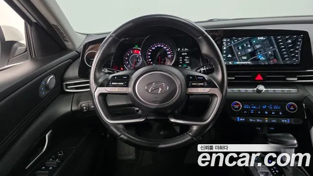 Hyundai AVANTE Avante (CN7) — Фото автомобиля 13