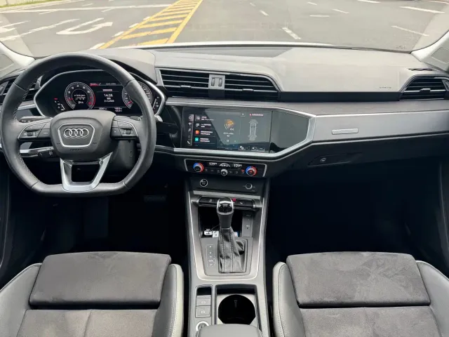 Audi Q3 — Фото автомобиля 14