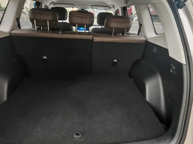 Wuling Starlight 560 — Фото автомобиля 12