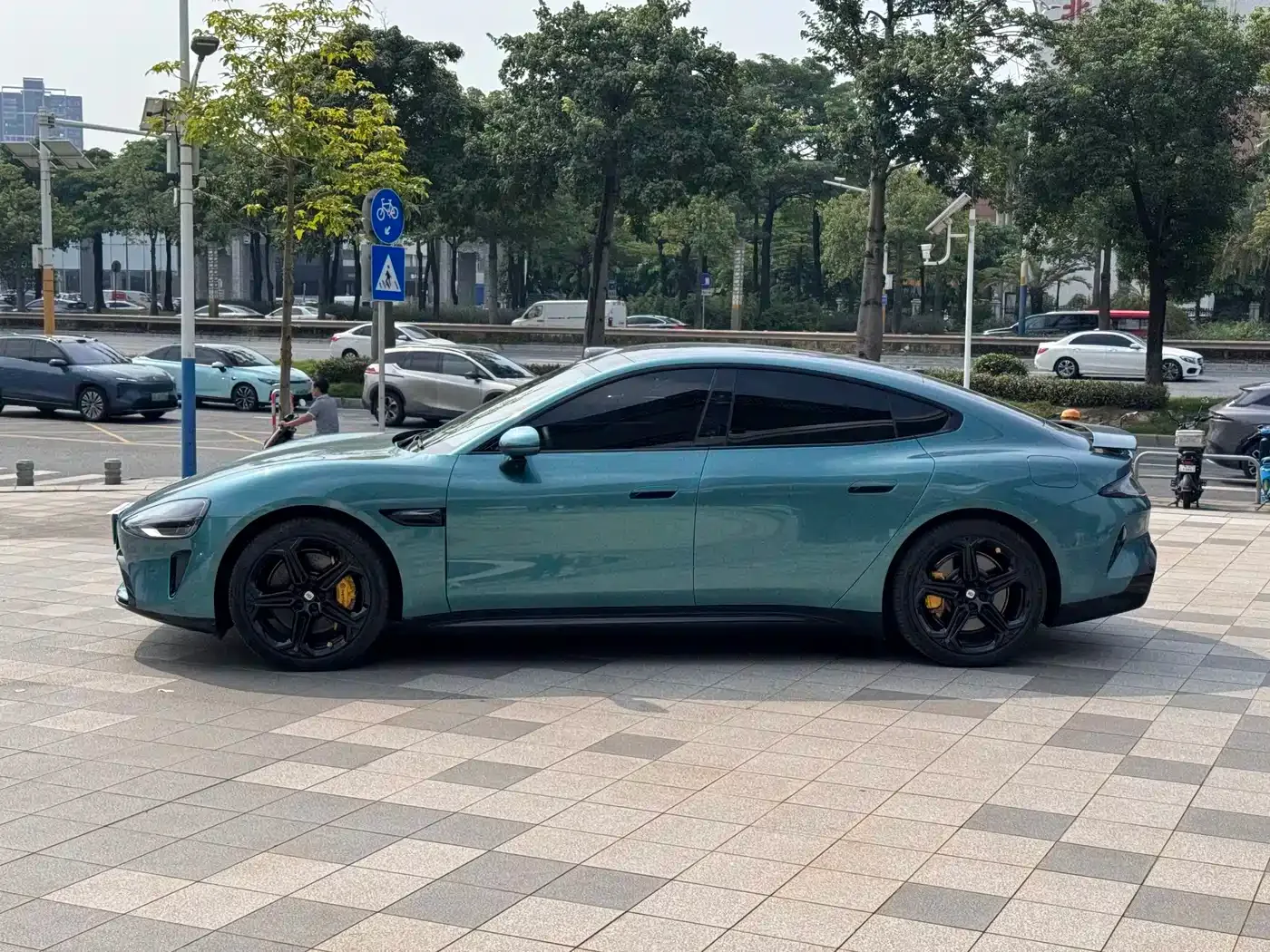 Xiaomi Auto Xiaomi SU7 2024 RWD Ultra Long Range Advanced Smart Driving Pro Edition — Фото автомобиля 9