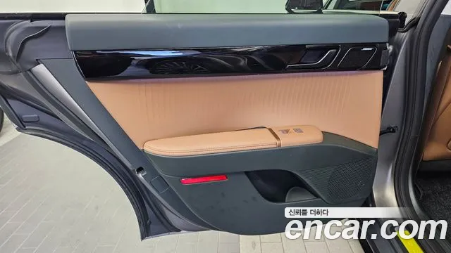 Hyundai Grandeur GN7 — Фото автомобиля 14