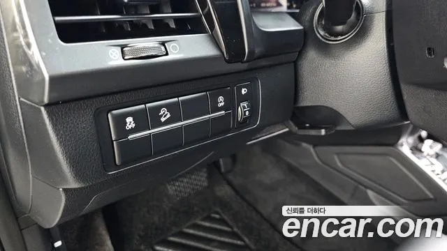 KG_Mobility_Ssangyong Rexton Новый Rexton Sport Khan Дизель 2.2 4WD — Фото автомобиля 13