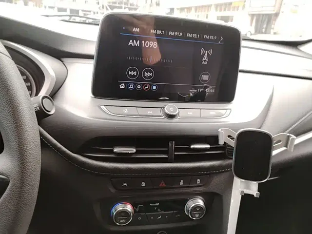 Buick Encore — Фото автомобиля 12