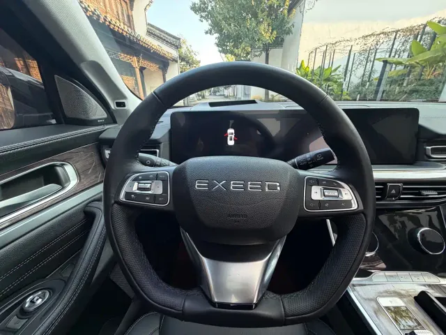 Exeed VX — Фото автомобиля 19