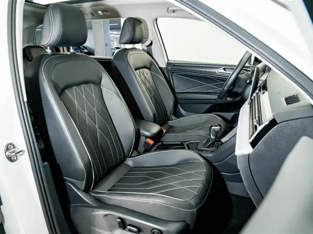 Volkswagen Tiguan L — Фото автомобиля 19