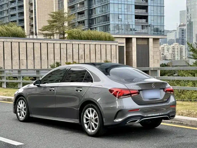 Mercedes-Benz A-Class — Фото автомобиля 4