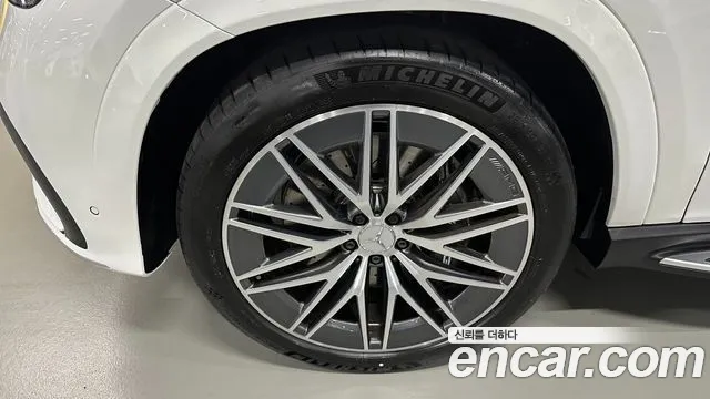 Mercedes-Benz GLE-Class — Фото автомобиля 13