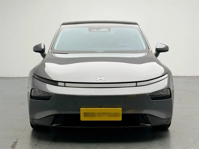 Xpeng P7 — Фото автомобиля 2