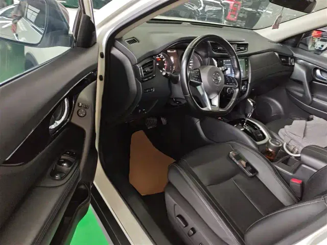 Nissan X-Trail — Фото автомобиля 15