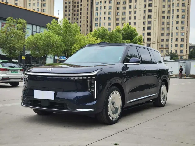 IM Motors LS9 — Фото автомобиля 22