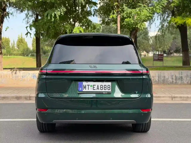 Li Auto L9 — Фото автомобиля 8