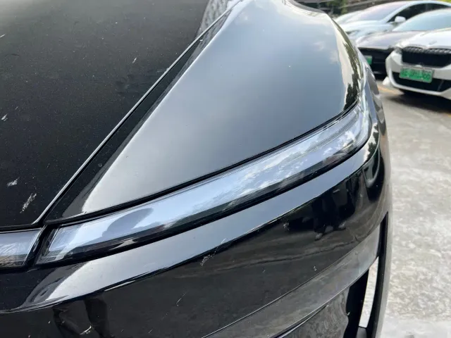 Tesla Model Y — Фото автомобиля 15