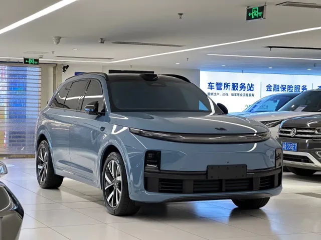 Li Auto L7 — Фото автомобиля 3