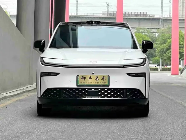 Toyota BoZhi 3X — Фото автомобиля 2