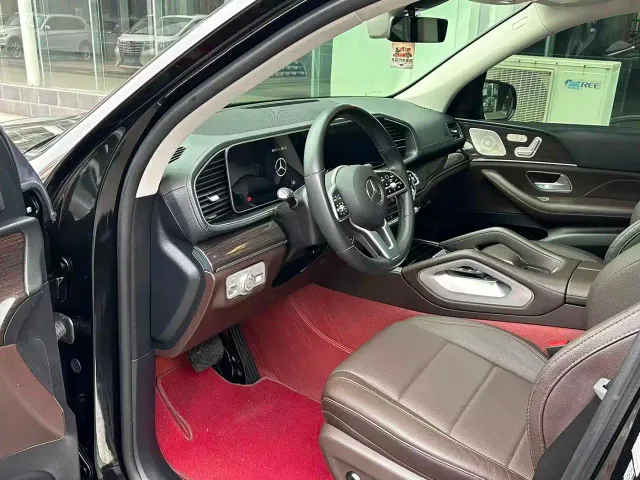 Mercedes-Benz GLE-Class — Фото автомобиля 5