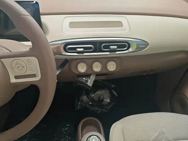 Wuling Hongguang Mini EV — Фото автомобиля 8