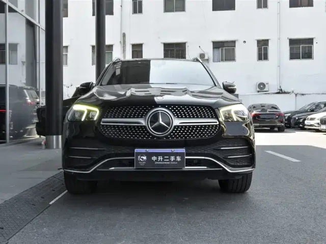 Mercedes-Benz GLE-Class — Фото автомобиля 2