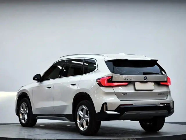 BMW X1 — Фото автомобиля 5