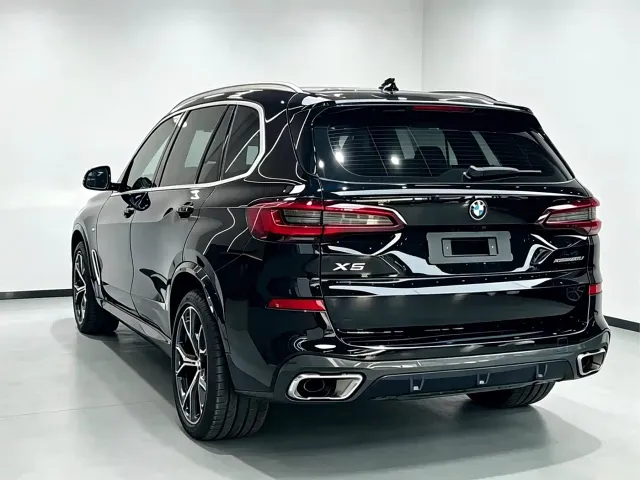 BMW X5 — Фото автомобиля 7