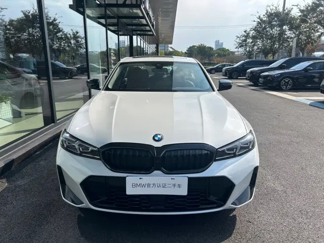 BMW 3 Series — Фото автомобиля 2