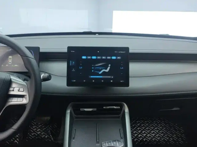 BYD Qin PLUS — Фото автомобиля 13