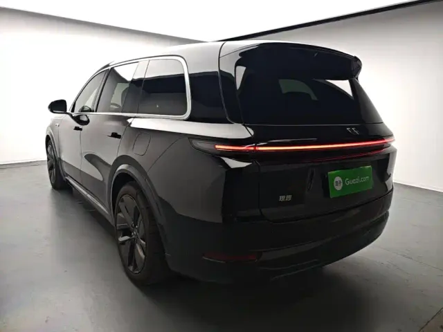 Li Auto L9 — Фото автомобиля 4