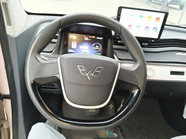 Wuling Hongguang Mini EV — Фото автомобиля 14