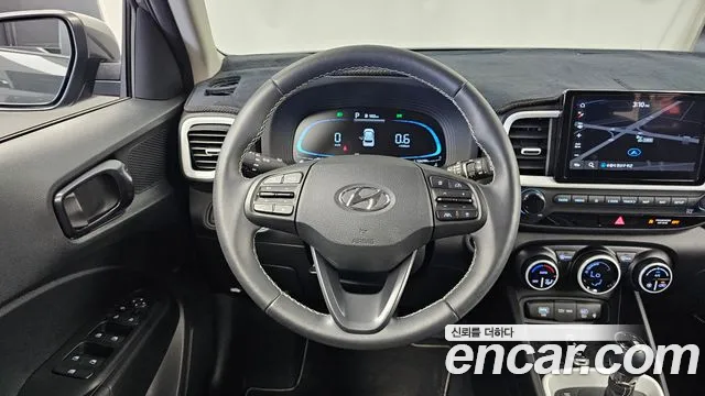 Hyundai Venue — Фото автомобиля 13