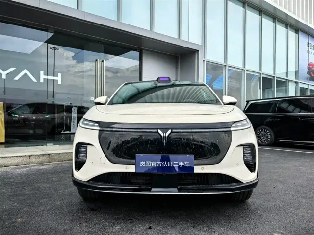 Voyah Zhiyin — Фото автомобиля 2