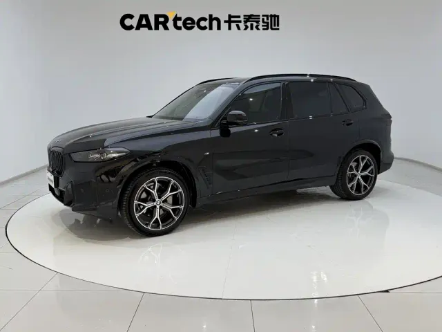 Фотография автомобиля — BMW X5